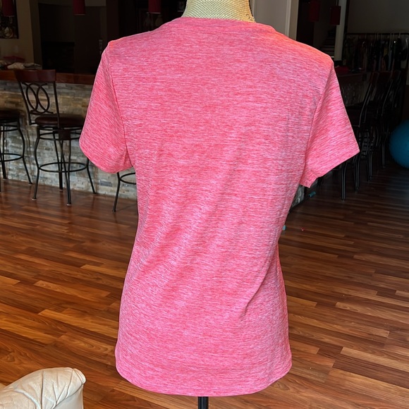 Size XL workout or everyday tee - Picture 3 of 3